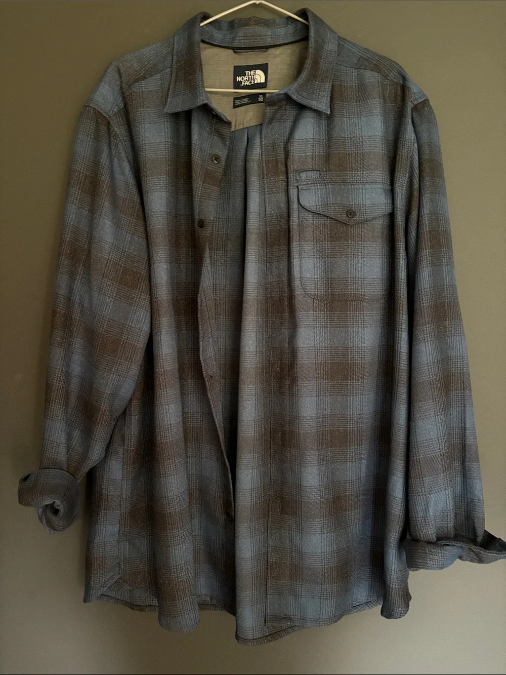 The North Face XL Men's Blue & Gray Plaid Shirt